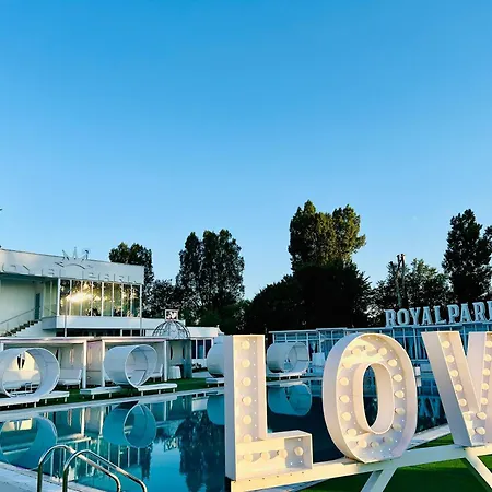 Royal Park Complex 3* Bascov